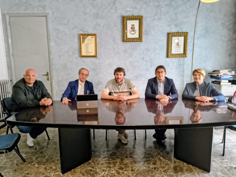 Anche Aci Sant’Antonio ha la “sua” app:”Uno dei pochi in provincia”