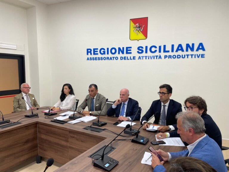 Servizio 116117 in Sicilia, dall’assessorato regionale della Salute 10 milioni per le infrastrutture tecnologiche. Schifani: «Passo avanti verso l’attivazione. Seguiamo vertenza Almaviva»