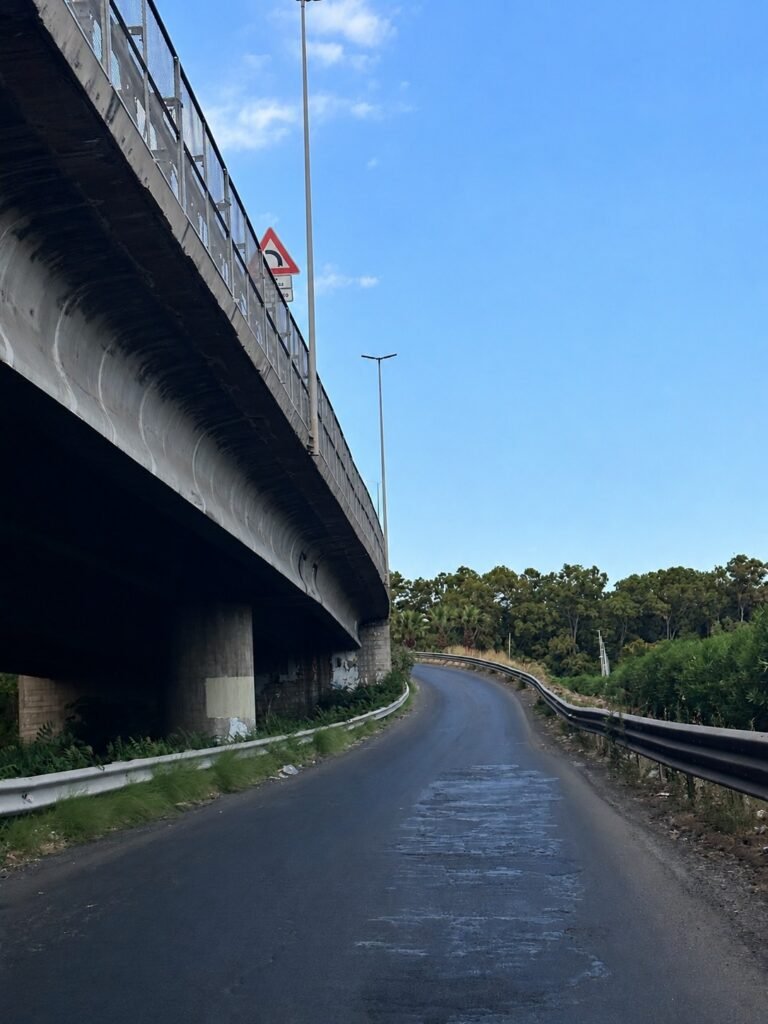 Catania, Asse dei servizi: intervento notturno per il rifacimento dell’asfalto della rampa di accesso da via San Giuseppe la rena