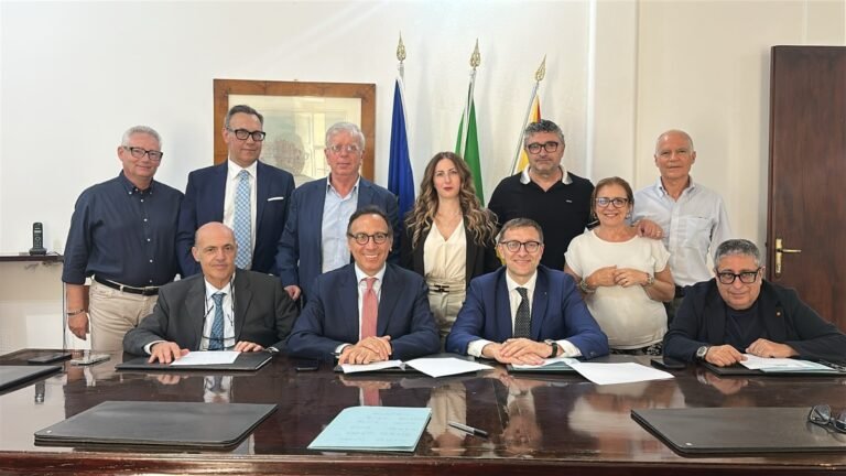 Politiche abitative in Sicilia, uno sportello per gli inquilini delle case popolari. Aricò: «Intesa Regione, Iacp Palermo e Federcasa per supportare i cittadini»