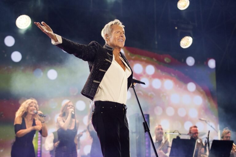 Claudio Baglioni, posticipato nel 2027 il “GrandTour La vita è adesso” a causa di una polmonite interstiziale acuta dell’artista