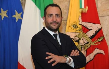Rifiuti, 57,8 milioni per bonifiche, compostaggio e centri di raccolta. L’assessore regionale Francesco Colianni: «Risaniamo ferite del passato e miglioriamo la qualità della vita dei cittadini»