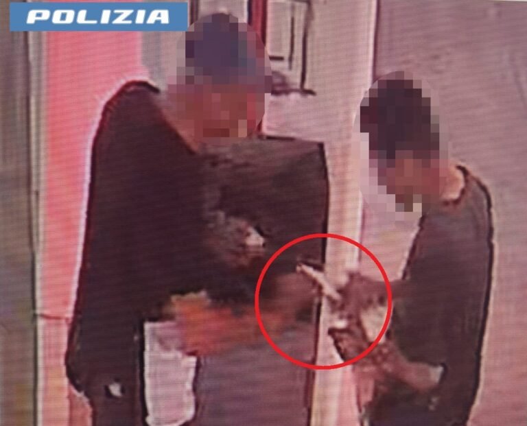 Catania, compie operazioni con carta di credito rubata: individuato dalla Polizia e denunciato assieme ad un complice