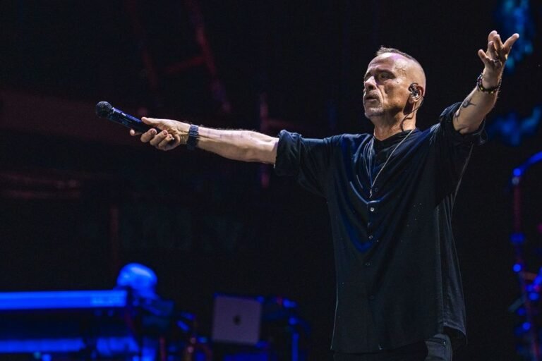 Eros Ramazzotti, continua il viaggio nei principali stadi italiani con il suo “Una storia importante world tour”; stasera allo stadio “Franco Scoglio-Sanfilippo” di Messina
