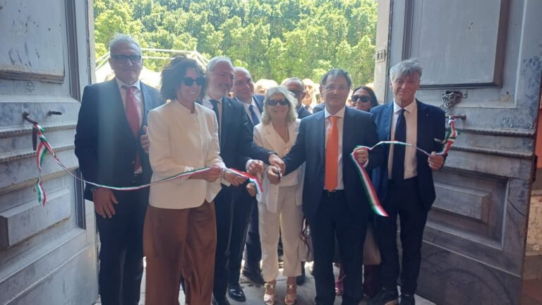 Catania, consegnato al Demanio l’immobile che ospiterà il nuovo Tribunale per i minorenni. L’assessore regionale Nuccia Albano: «Collaborazione tra istituzioni produce risultati concreti per i cittadini»