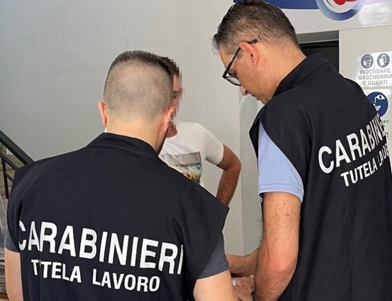 Catania, legalità sui luoghi di lavoro: due attività sospese dopo le ispezioni dei Carabinieri
