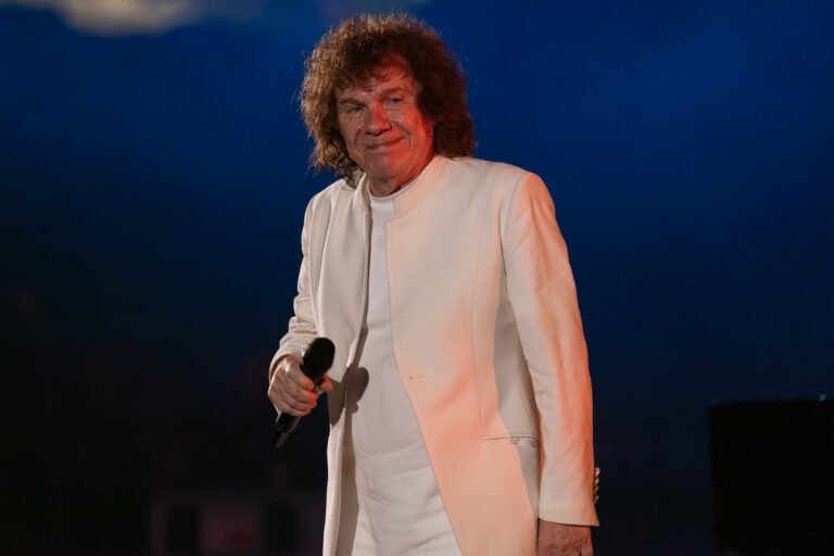 Siracusa, Riccardo Cocciante emoziona il Teatro Greco