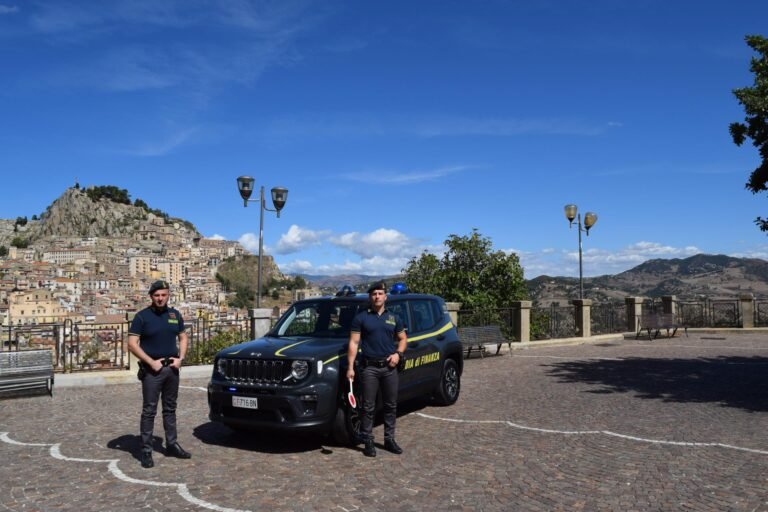 Enna, Guardia di Finanza esegue sequestro preventivo