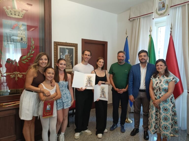 Acireale, due “étoile” del Teatro San Carlo di Napoli ricevute dal sindaco, Roberto Barbagallo