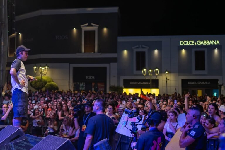 Agira, “Summer music village”: dopo Fedez, il 26 luglio sarà la volta di Clara, protagonista del “Gran finale”