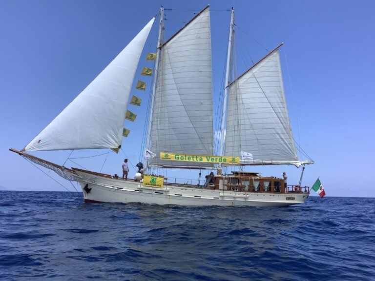 “Goletta Verde” basa i suoi monitoraggi sul rigore scientifico: le accuse dell’Associazione Turistica Balneare Siciliana sono totalmente prive di fondamento