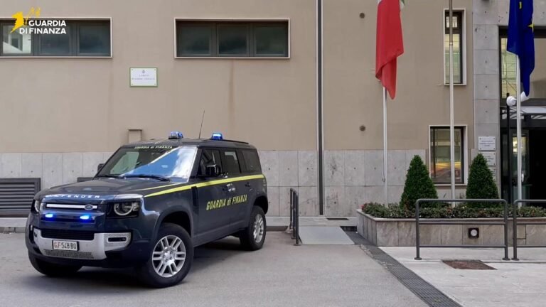 Palermo, Guardia di Finanza sequestra 259 tipologie di dispositivi sanitari