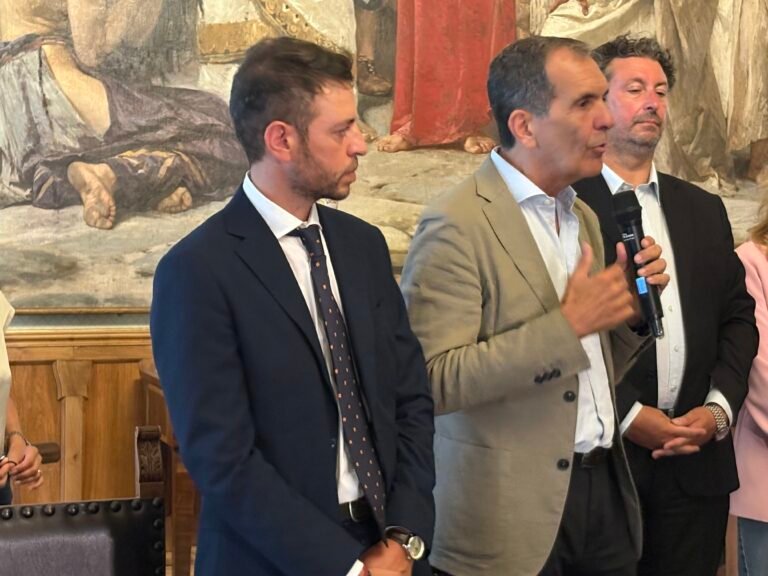 Catania, Orazio Grasso giura come nuovo assessore; a lui assegnate le deleghe a Viabilità e Polizia locale