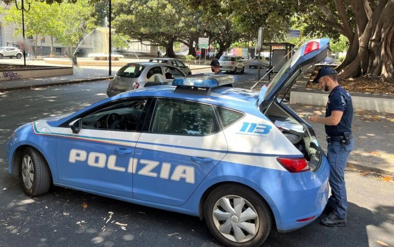 Catania, ruba 70 euro di alcolici in un supermercato e poi minaccia l’addetto alla sicurezza con un coltello: arrestato dalla Polizia