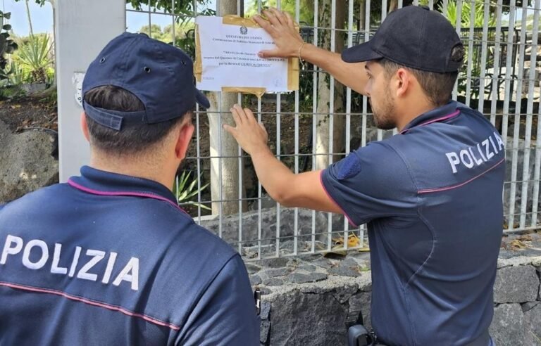 Acireale, la Polizia notifica al gestore di una discoteca il provvedimento del Questore che dispone la sospensione della licenza per un mese
