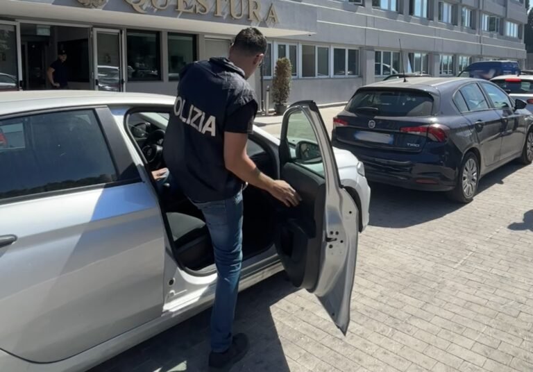 Catania, contrasto alla criminalità giovanile: vasta operazione della Polizia