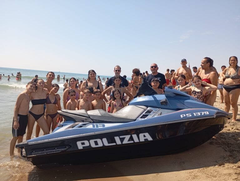 Catania, i poliziotti incontrano i ragazzi dell’oratorio “San Filippo Neri”