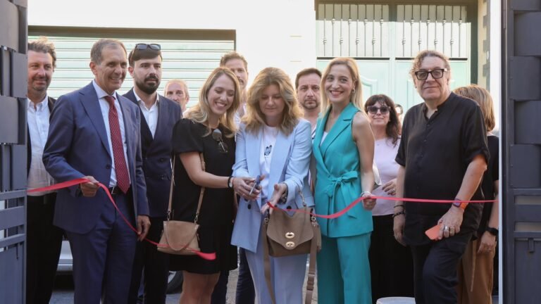 Catania, Servizi sociali: nasce “moda operandi”, sartoria e hub di riscatto per donne in vulnerabilità in un bene confiscato alla mafia