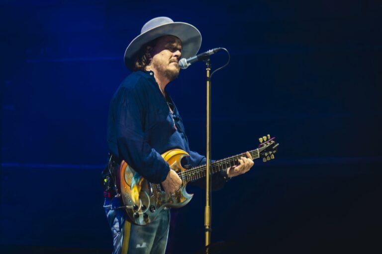 Zucchero “Sugar” Fornaciari, dopo il tour negli stadi italiani di questa estate un grande evento nel 2027 per festeggiare i 25 anni di “Baila”