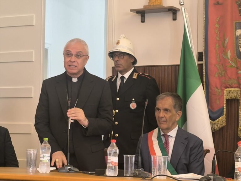 Gemellaggio Catania- Gallipoli nel nome di Sant’Agata, firmato il patto tra le due città