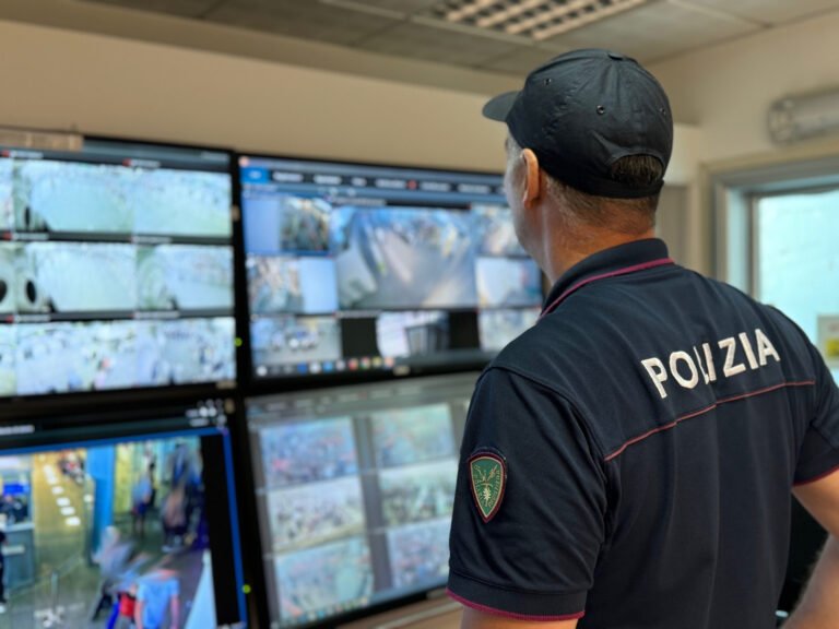 Catania, latitante individuato su volo per Fontanarossa: arrestato dalla Polizia