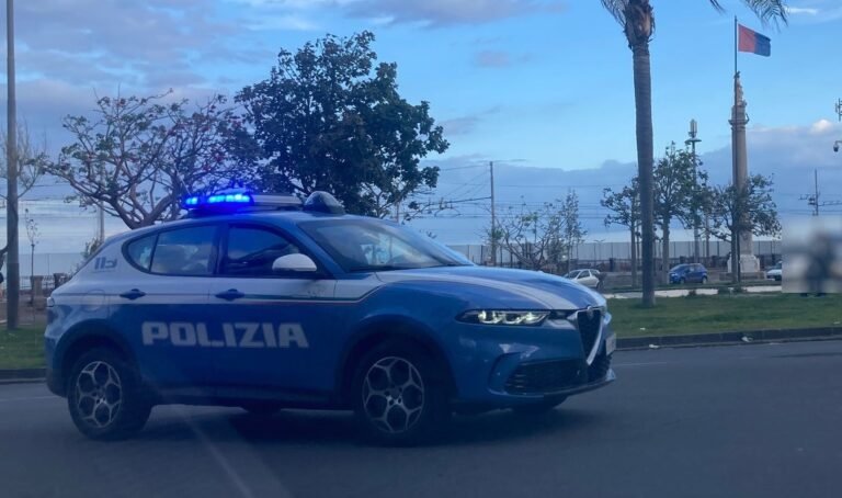 Catania, Polizia ferma un 16enne alla guida di uno scooter rubato
