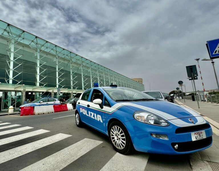 Catania, al via azione di contrasto della Polizia al fenomeno dei taxi abusivi in zona aeroporto: denunciato un 31enne