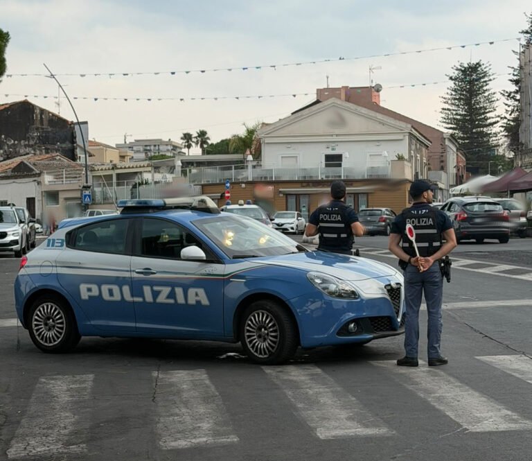 Catania, la Polizia esegue controlli sul Lungomare