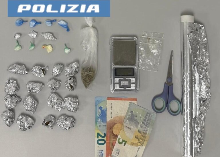 Catania, 31enne arrestato dalla Polizia perché trovato in possesso di cocaina, crack e marijuana