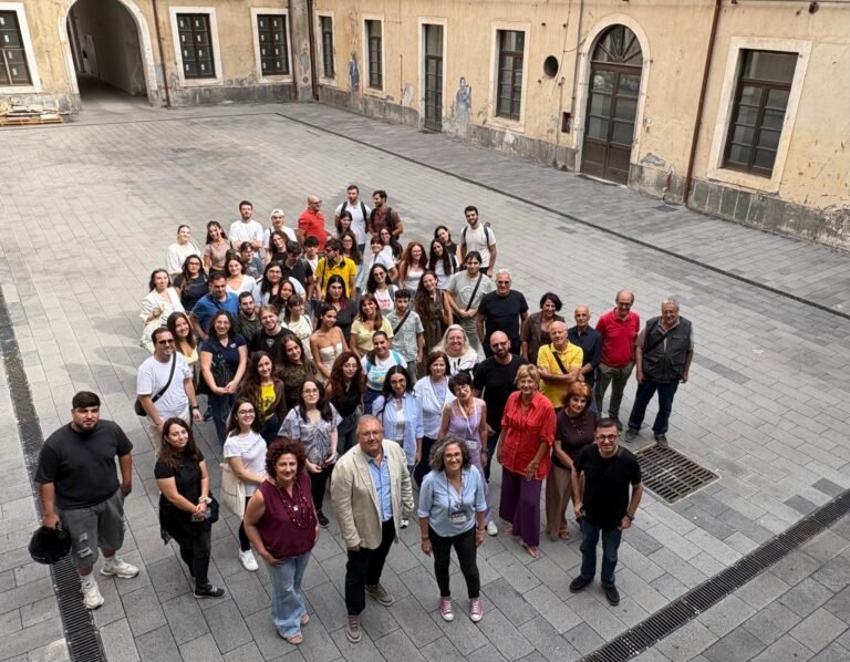 Catania, torna il Servizio civile al Parco archeologico. L’assessore regionale Scarpinato: «Esperimento positivo, avvicina i giovani alla cura del patrimonio culturale»