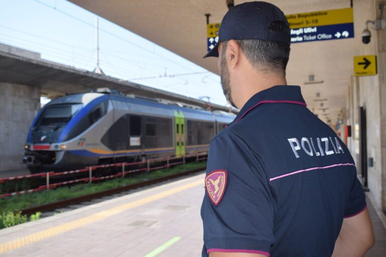 Catania, Polizia arrestano alla Stazione il destinatario di un ordine di carcerazione