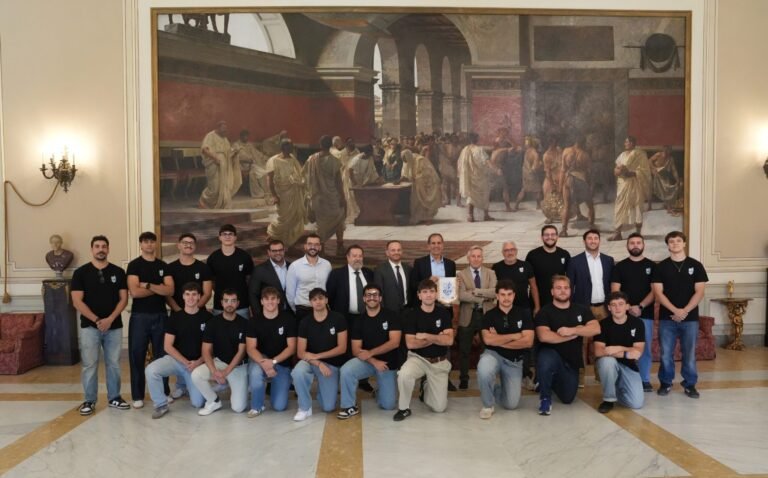 Rugby, il Cus Catania ricevuto a Palazzo degli elefanti dal sindaco, Enrico Trantino